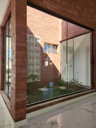 Imagem Casa com 3 Quartos à Venda, 220 m² em Alphaville Jacuhy - Serra