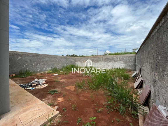 Imagem Casa com 3 Quartos à Venda ou Locação, 250 m² em Jardim Dos Ipês - Araporã Imagem Casa com 3 Quartos à Venda ou Locação, 250 m² em Jardim Dos Ipês - Araporã