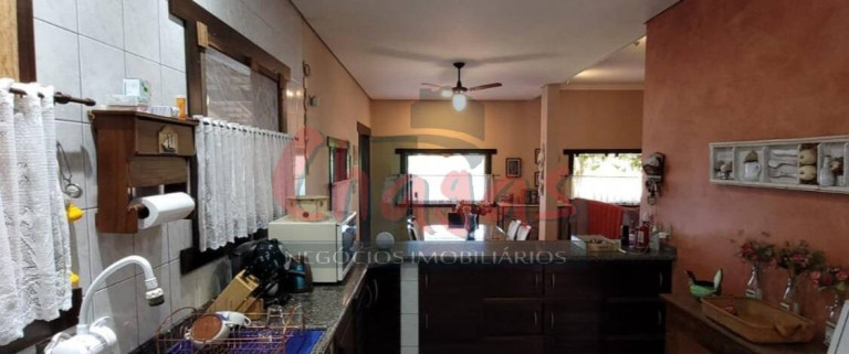 Imagem Casa com 3 Quartos à Venda, 360 m² em Pontal De Santa Marina - Caraguatatuba Imagem Casa com 3 Quartos à Venda, 360 m² em Pontal De Santa Marina - Caraguatatuba
