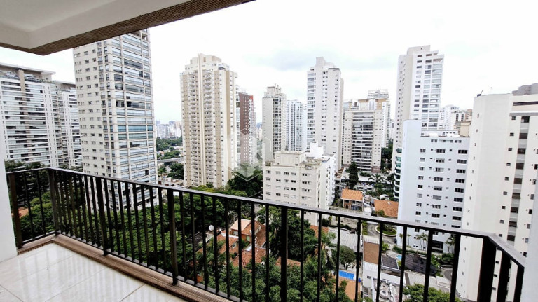 Imagem Imóvel com 3 Quartos à Venda, 585 m² em Campo Belo - São Paulo Imagem Imóvel com 3 Quartos à Venda, 585 m² em Campo Belo - São Paulo