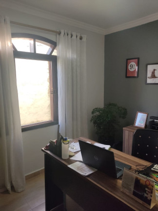 Imagem Casa com 3 Quartos à Venda, 222 m² em Jardim Rubi - Mogi Das Cruzes Imagem Casa com 3 Quartos à Venda, 222 m² em Jardim Rubi - Mogi Das Cruzes