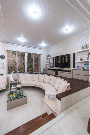 Imagem Casa com 3 Quartos à Venda,  em Agronomica - Florianópolis