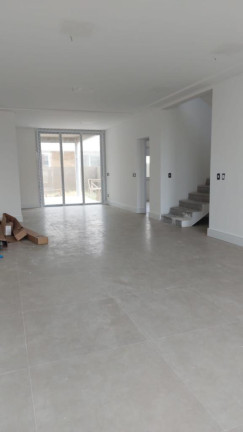 Imagem Sobrado com 4 Quartos à Venda, 199 m² em Araçá - Capao Da Canoa