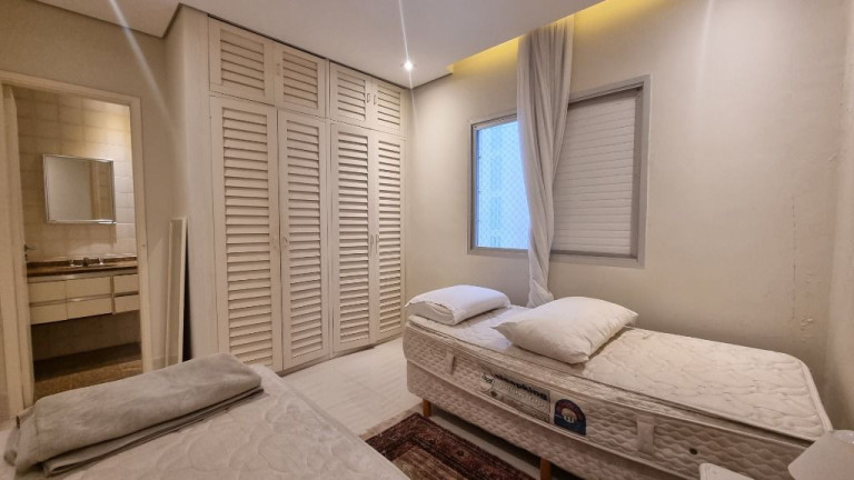 Imagem Apartamento com 3 Quartos à Venda, 180 m² em Pitangueiras - Guarujá Imagem Apartamento com 3 Quartos à Venda, 180 m² em Pitangueiras - Guarujá