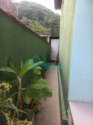 Imagem Casa com 5 Quartos à Venda, 120 m² em Centro - Mongaguá Imagem Casa com 5 Quartos à Venda, 120 m² em Centro - Mongaguá