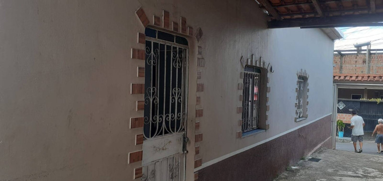 Imagem Casa com 2 Quartos à Venda, em Lirío Do Vale - Manaus Imagem Casa com 2 Quartos à Venda, em Lirío Do Vale - Manaus