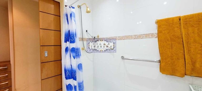 Imagem Apartamento com 3 Quartos à Venda, 190 m² em Copacabana - Rio De Janeiro Imagem Apartamento com 3 Quartos à Venda, 190 m² em Copacabana - Rio De Janeiro