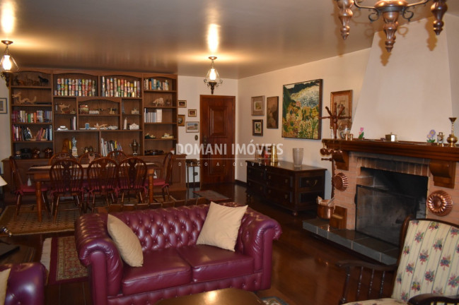 Imagem Imóvel com 3 Quartos à Venda, 163 m² em Região De Capivari - Campos Do Jordão Imagem Imóvel com 3 Quartos à Venda, 163 m² em Região De Capivari - Campos Do Jordão