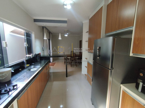 Imagem Casa com 3 Quartos à Venda, 250 m² em Jardim Cambuí - Botucatu