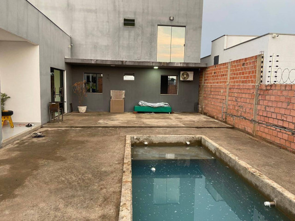 Casa com 3 Quartos à Venda,  em Nova Esperança - Porto Velho