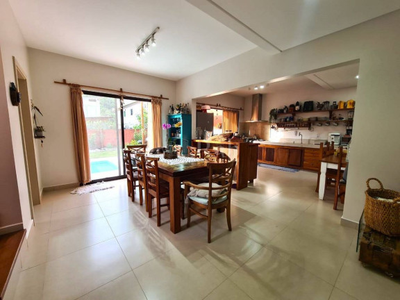 Imagem Apartamento com 6 Quartos à Venda, 165 m² em Mariscal - Bombinhas Imagem Apartamento com 6 Quartos à Venda, 165 m² em Mariscal - Bombinhas