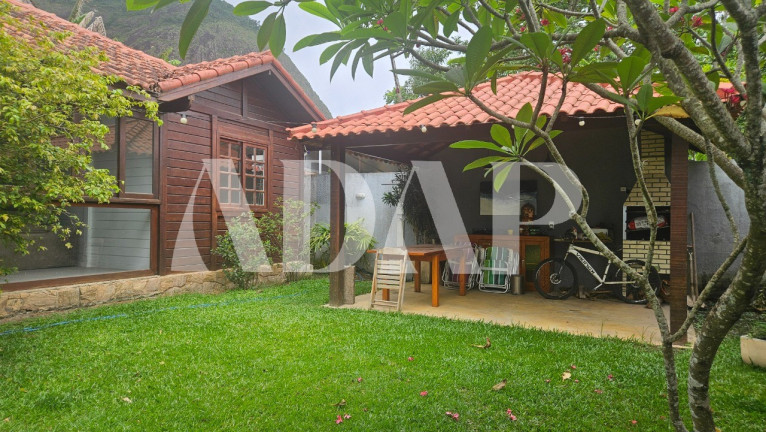 Imagem Casa com 2 Quartos à Venda, 150 m² em Vargem Pequena - Rio De Janeiro Imagem Casa com 2 Quartos à Venda, 150 m² em Vargem Pequena - Rio De Janeiro