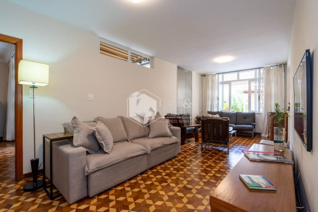 Imagem Casa com 4 Quartos à Venda, 375 m² em Moema - São Paulo Imagem Casa com 4 Quartos à Venda, 375 m² em Moema - São Paulo