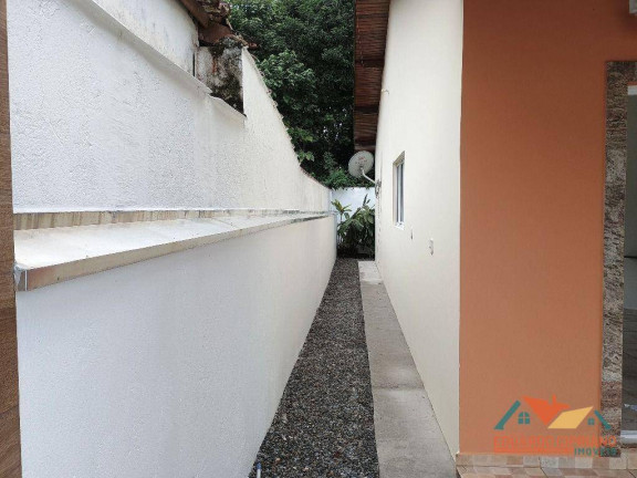 Imagem Casa com 3 Quartos para Alugar, em Massaguaçu - Caraguatatuba Imagem Casa com 3 Quartos para Alugar, em Massaguaçu - Caraguatatuba