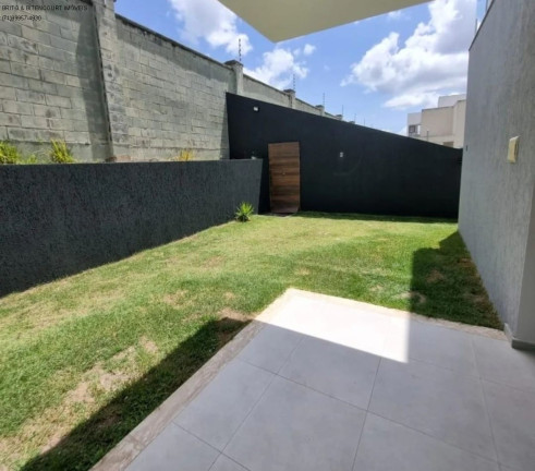 Imagem Imóvel com 4 Quartos à Venda, 204 m² em Jardim Limoeiro - Camaçari Imagem Imóvel com 4 Quartos à Venda, 204 m² em Jardim Limoeiro - Camaçari
