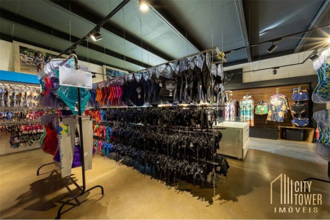 Sala Comercial à Venda, 320 m² em Moema - São Paulo