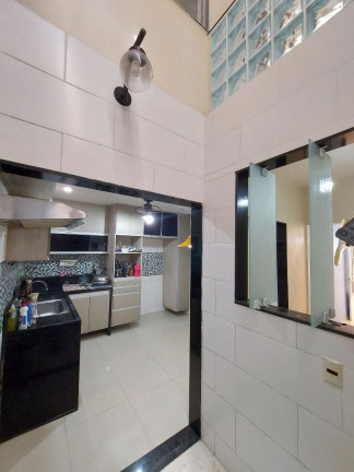 Imagem Casa com 4 Quartos à Venda, 180 m² em Parque Duque - Duque De Caxias