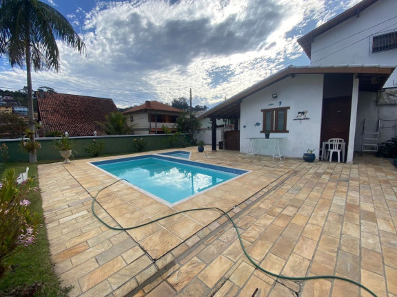 Casa com 4 Quartos à Venda, 150 m² em Tijuca - Teresópolis