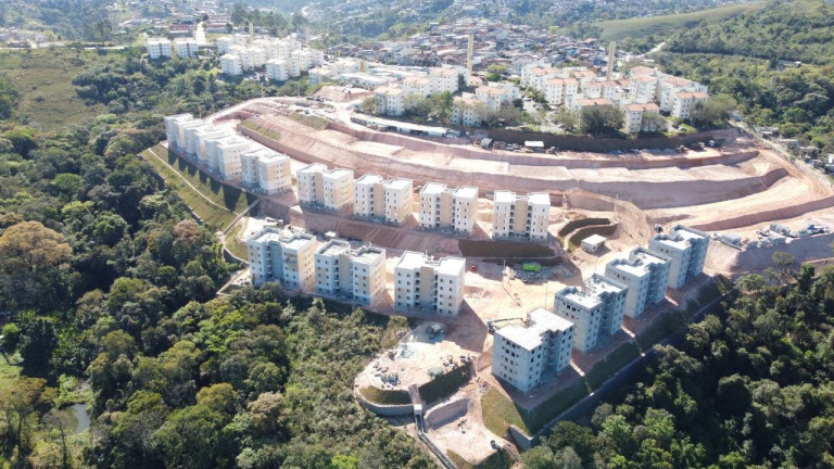 Apartamento à Venda,  em Franco Da Rocha