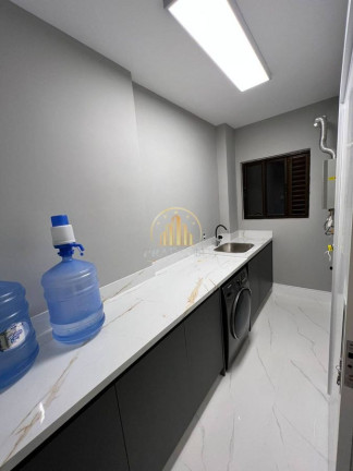 Imagem Apartamento com 3 Quartos à Venda, 125 m² em Centro - Balneário Camboriú Imagem Apartamento com 3 Quartos à Venda, 125 m² em Centro - Balneário Camboriú