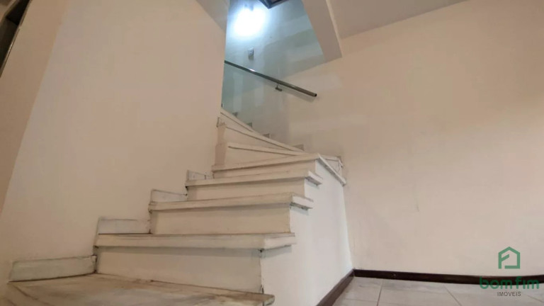 Imagem Casa com 3 Quartos para Alugar, 152 m² em Menino Deus - Porto Alegre Imagem Casa com 3 Quartos para Alugar, 152 m² em Menino Deus - Porto Alegre