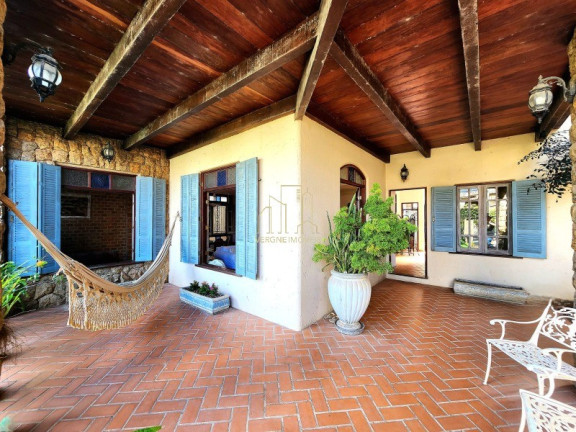Imagem Imóvel com 5 Quartos à Venda, 333 m² em Jaguaribe - Salvador Imagem Imóvel com 5 Quartos à Venda, 333 m² em Jaguaribe - Salvador