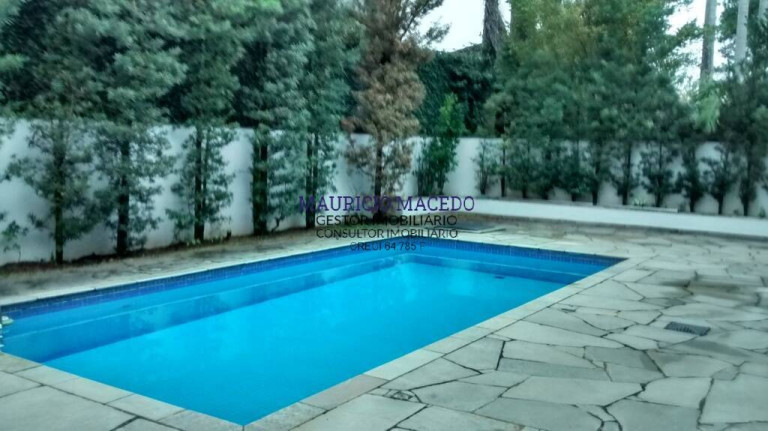 Casa com 4 Quartos para Alugar, 560 m² em Alphaville Residencial Dois - Barueri