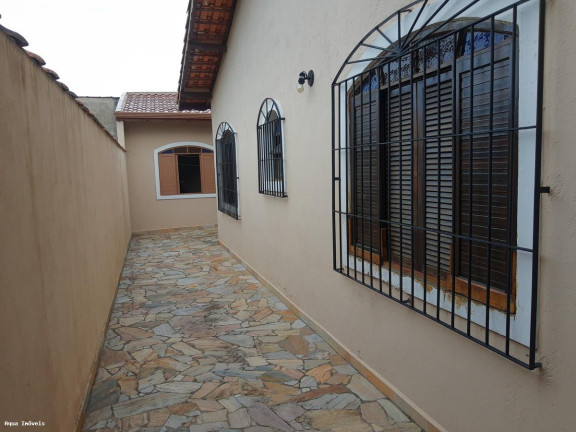 Imagem Casa com 3 Quartos à Venda, 250 m² em Belmira Novaes - Peruíbe
