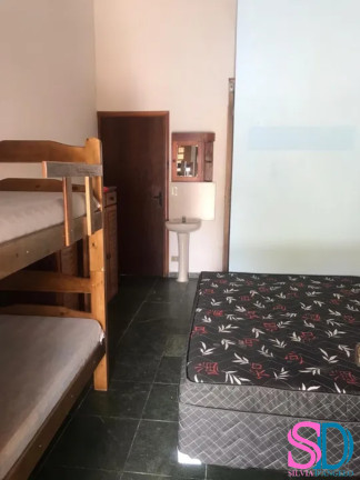 Imagem Casa com 4 Quartos à Venda, 193 m² em Estufa I - Ubatuba Imagem Casa com 4 Quartos à Venda, 193 m² em Estufa I - Ubatuba