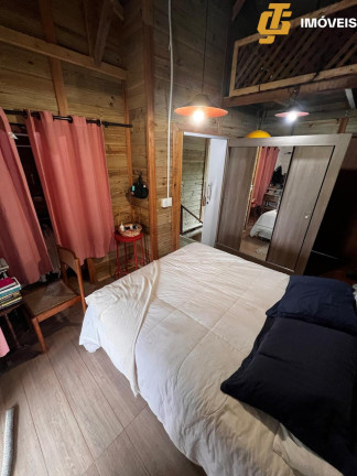 Imagem Casa com 4 Quartos à Venda, 216 m² em Rio Pequeno - Camboriú