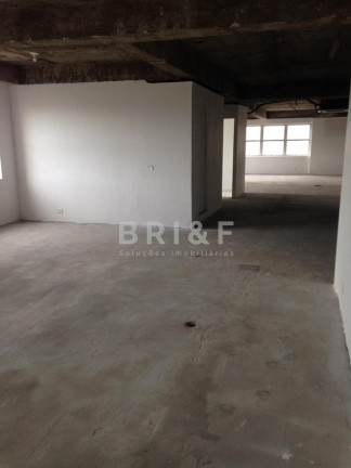 Edifício Residencial para Alugar, 210 m² em Jardim Paulistano - São Paulo