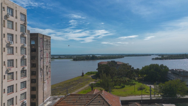 Imagem Terreno à Venda, 532 m² em Centro Histórico - Porto Alegre Imagem Terreno à Venda, 532 m² em Centro Histórico - Porto Alegre