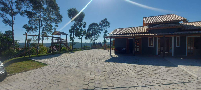 Imagem Casa com 2 Quartos à Venda, 672 m² em Atibaia