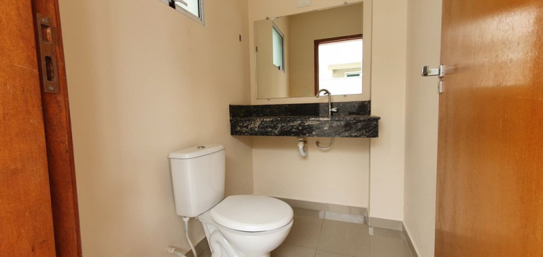 Imagem Casa com 3 Quartos para Alugar, 300 m² em Villa Branca - Jacareí