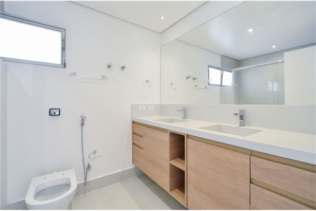 Imagem Apartamento com 3 Quartos à Venda, 137 m² em Itaim Bibi - São Paulo