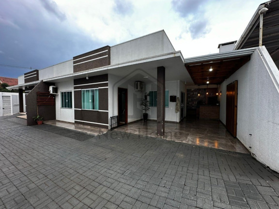 Casa com 3 Quartos à Venda, 71 m² em Centro - Cascavel