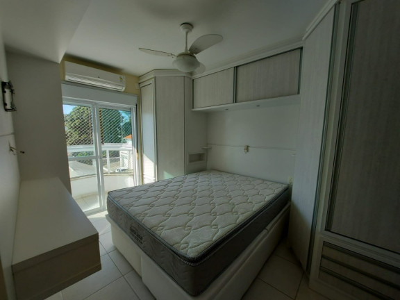 Imagem Apartamento com 2 Quartos à Venda, 74 m² em Agronômica - Florianópolis