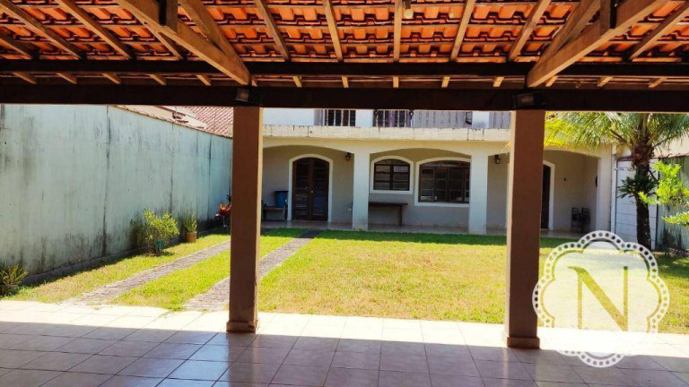 Imagem Sobrado com 4 Quartos para Alugar, 253 m² em Savoy - Itanhaém
