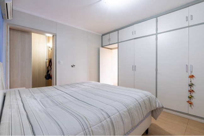 Imagem Casa com 3 Quartos à Venda, 223 m² em Vila Romana - São Paulo