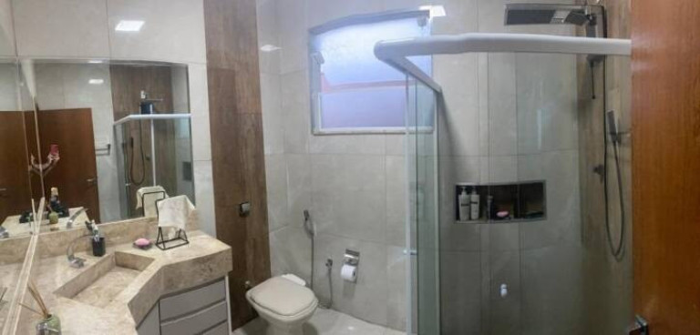 Imagem Casa com 3 Quartos à Venda, 250 m² em Parque São Cristóvão - Taubaté Imagem Casa com 3 Quartos à Venda, 250 m² em Parque São Cristóvão - Taubaté