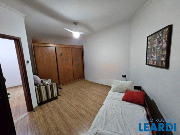 Imagem Sobrado com 4 Quartos à Venda, 389 m² em Vila Bastos - Santo André Imagem Sobrado com 4 Quartos à Venda, 389 m² em Vila Bastos - Santo André