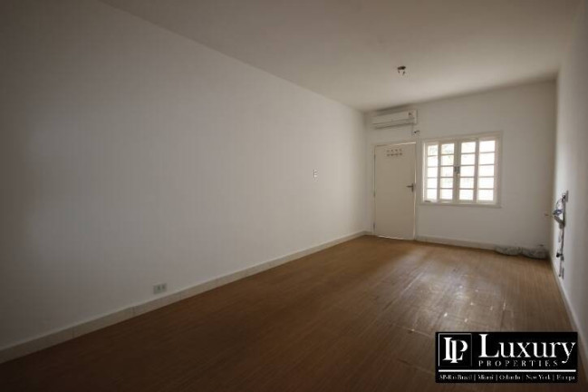 Imóvel Comercial para Alugar, 27 m² em Vila Olimpia - São Paulo