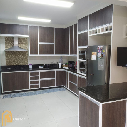 Imagem Casa com 3 Quartos para Alugar, 180 m² em Independência - Taubaté