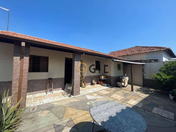 Imagem Casa com 2 Quartos à Venda, 142 m² em Vila Pinheiro - Jacareí Imagem Casa com 2 Quartos à Venda, 142 m² em Vila Pinheiro - Jacareí