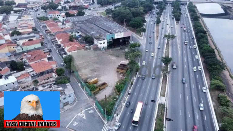 Galpão à Venda, 5 m² em Bom Retiro - São Paulo