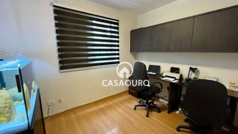Imagem Apartamento com 3 Quartos à Venda, 130 m² em Santo Antônio - Belo Horizonte Imagem Apartamento com 3 Quartos à Venda, 130 m² em Santo Antônio - Belo Horizonte