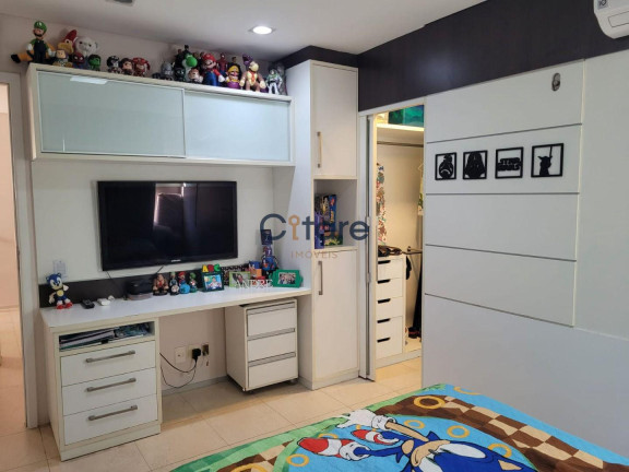 Imagem Casa com 4 Quartos à Venda, 351 m² em Centro - Eusébio