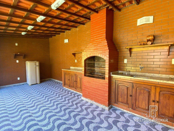 Imagem Casa com 5 Quartos à Venda, 250 m² em Iucas - Teresópolis Imagem Casa com 5 Quartos à Venda, 250 m² em Iucas - Teresópolis
