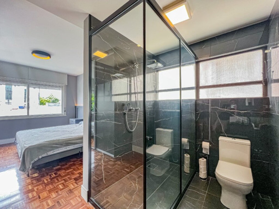 Imagem Imóvel com 3 Quartos à Venda, em Rio Branco - Porto Alegre Imagem Imóvel com 3 Quartos à Venda, em Rio Branco - Porto Alegre