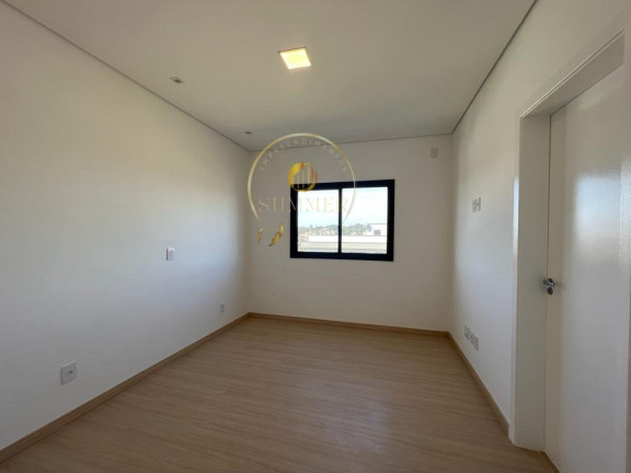 Imagem Casa com 4 Quartos à Venda, 250 m² em Jardim Das Cerejeiras - Arujá Imagem Casa com 4 Quartos à Venda, 250 m² em Jardim Das Cerejeiras - Arujá